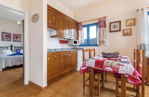 Caleta de Sebo House | Holiday Home "El Sombrerito 6" with Terrace & Wi-Fi