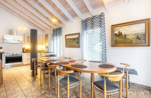 Emmelbaum House | Holiday Home 'Enztal' with Shared Terrace