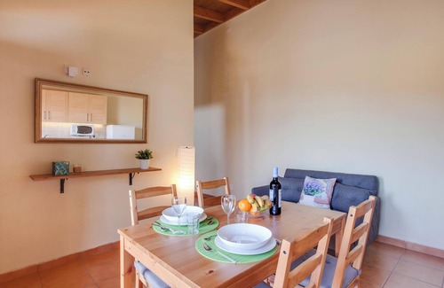La Mancha House | Holiday Home "Casas Quemahierro" with Sea View, Wi-Fi, Pool & Garden