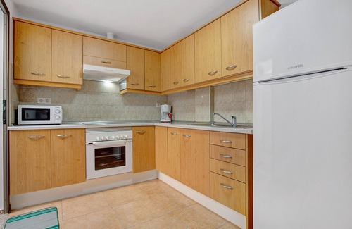 Puerto del Rosario Apartment | Holiday Home Juana with Terrace & Wi-Fi