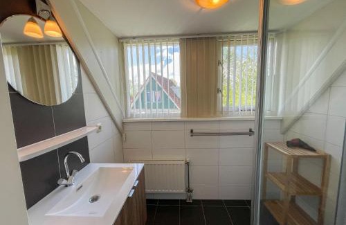 Zonnemaire House | Holiday Home Favorita by Interhome