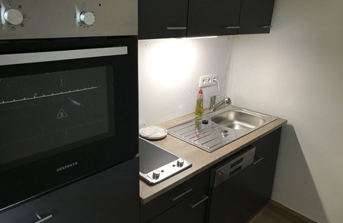 Sudstadt House | Holiday Home 'Ferien- Monteurwohnung In Nürnberg' with Wi-Fi