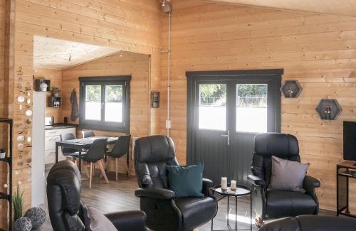 Enspel House | Holiday Home Ferienhaus Barbara by Interhome