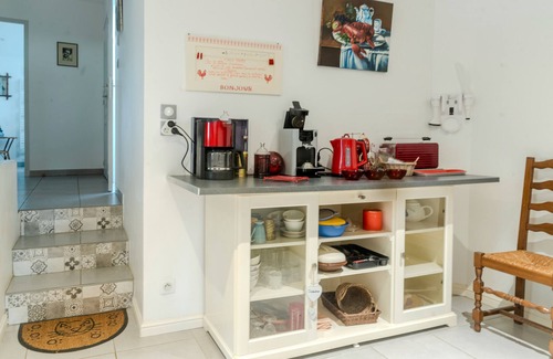 Montignac-Charente House | Holiday Home 'La Maison De Joséphine' with Private Terrace and Wi-Fi