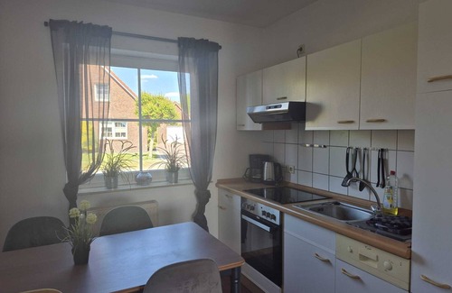 Ditzumerverlaat Apartment | Holiday home Freiblick B