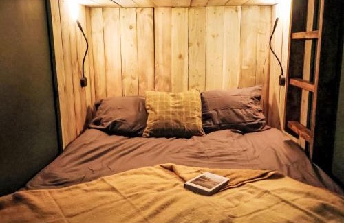 Bunloit House | Holiday Home G-Wilderness Cabin by Interhome