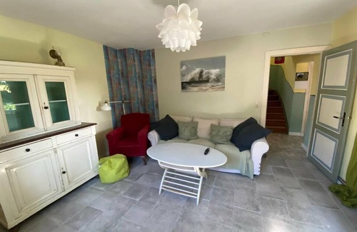 Holzdorf House | Holiday Home 'Helles Ruhiges In' with Private Terrace, Private Garden and Wi-Fi