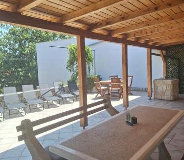 Lopar House | Holiday Home Hidden Hill