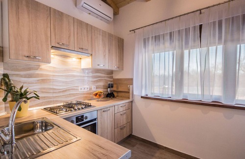 Barbariga House | Holiday Home Vodnjan with Pool & Sea