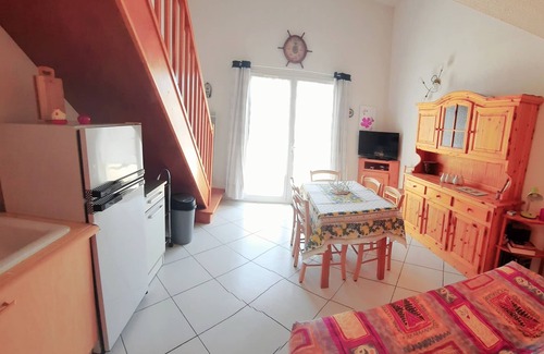 Port-la-Nouvelle House | holiday home in residential area near the sea