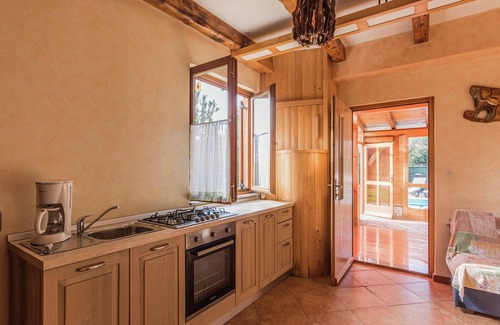 Barbariga House | Holiday Home in Vodnjan near Seabeach