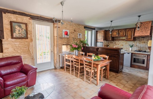 Montcabrier House | Holiday home ideal with children and a pool