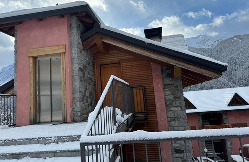 Temu House | Holiday Home 'Il Piccolo Sogno' with Mountain View and Wi-Fi