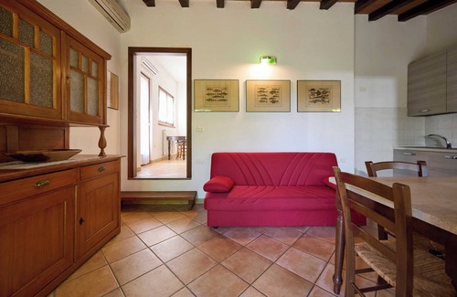 Suvereto House | Holiday Home 'Il Quercione' with Private Terrace, Wi-Fi and Air Conditioning