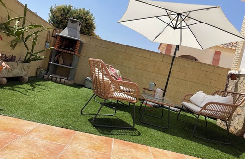 Jeronimo y Avileses y Balsicas de Arriba Villa | Holiday home in a quiet area, opposite a golf course and 20 min from the beach