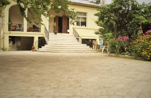 Gorgadzeebi House | Holiday Home in Chakvi