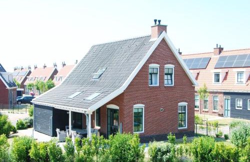 Colijnsplaat House | Holiday Home in Colijnsplaat near Oosterschelde, cleaning included