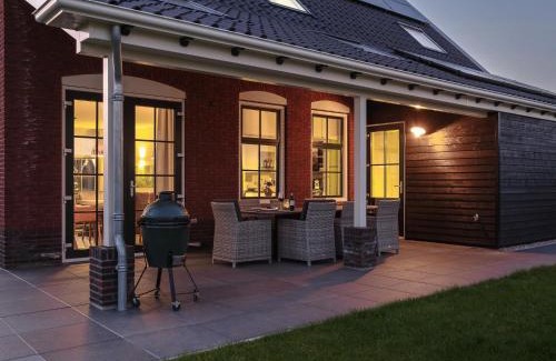 Colijnsplaat House | Holiday Home in Colijnsplaat by the Sea