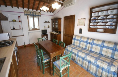 Cortona House | Holiday Home in Cortona with Pool