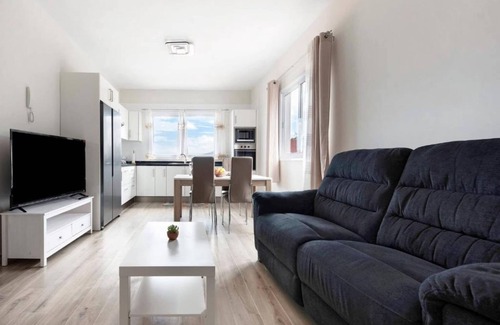 Garachico House | Holiday Home in Garachico with Mountain Views