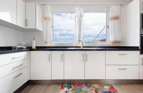 Garachico House | Holiday Home in Garachico with Mountain Views