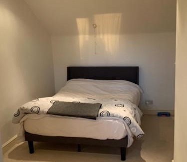 Kidderminster House | Holiday Home in Kidderminster