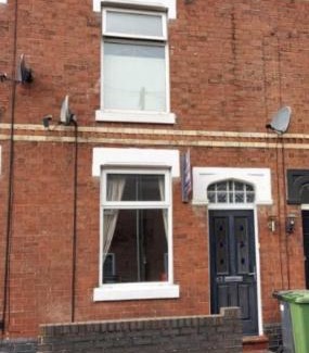Kidderminster House | Holiday Home in Kidderminster