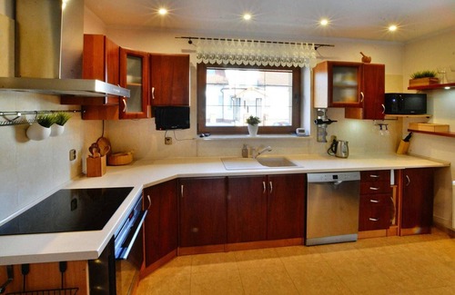 Kolobrzeg Villa | Holiday Home in Kołobrzeg near Sandy Beach