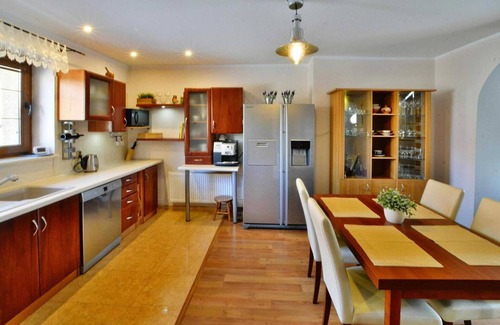 Kolobrzeg Villa | Holiday Home in Kołobrzeg near Sandy Beach