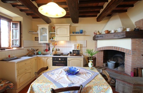 Giugnano House | Holiday Home in Larciano with 1 bedrooms sleeps 3