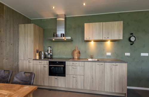 Municipality of Veere House | Holiday Home in Vrouwenpolder near Seabeach