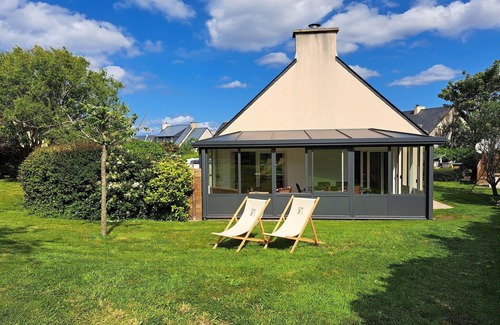Plouarzel House | Holiday Home in Plouarzel near Sandy Beach
