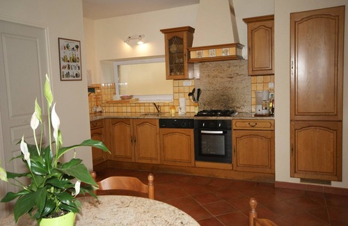 Saint-Pompont House | Holiday Home in Saint-Pompont with Pool