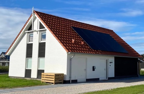 Scherpenisse House | Holiday Home in Scherpenisse near the Sea