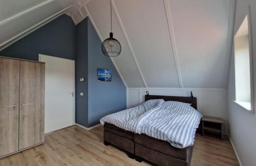 Scherpenisse House | Holiday Home in Scherpenisse near the Sea