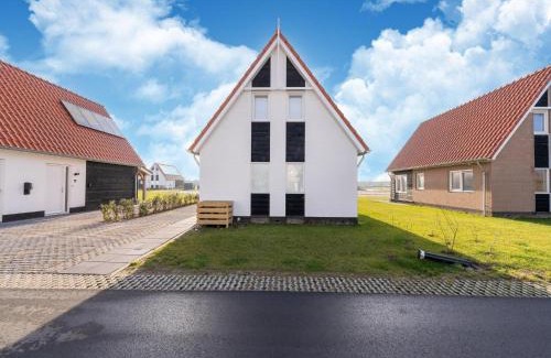 Scherpenisse House | Holiday Home in Scherpenisse near Oosterschelde