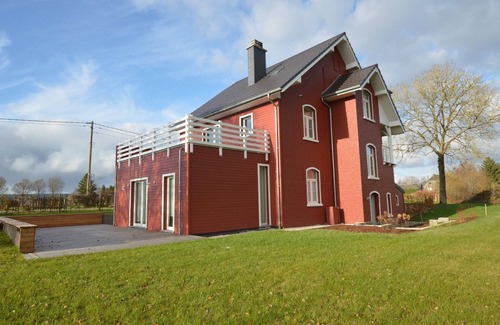 Waimes House | Holiday Home in Sourbrodt near High Fens Park