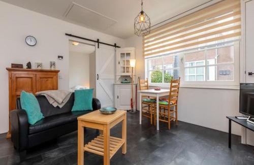 Zonnemaire Apartment | Holiday Home in Zeeland with Romantic Terrace