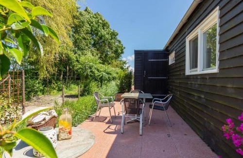 Zonnemaire Apartment | Holiday Home in Zeeland with Romantic Terrace