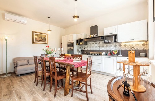 Vertine Villa | Holiday Home 'Vertine Countryside' with Private Terrace, Wi-Fi and Air Conditioning