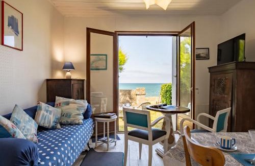 Cleder House | Holiday Home Kereol by Interhome