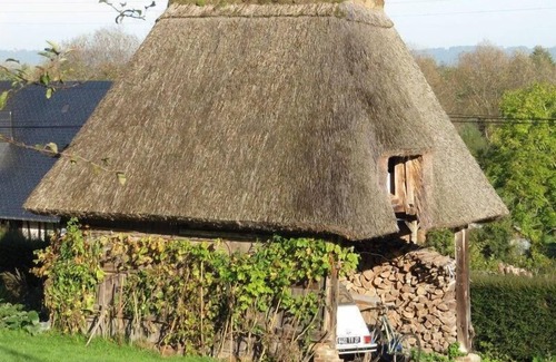 Marais-Vernier House | holiday home "L'Etable d'Emile