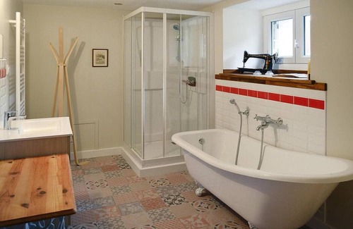 Locquirec House | Holiday Home 'La Défatigue' with Sea View, Private Terrace and Wi-Fi