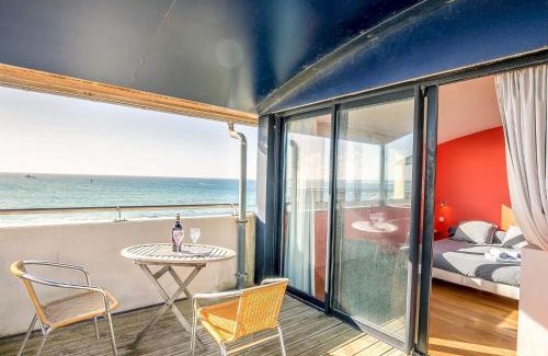 Plouescat House | Holiday Home La Villa Marine by Interhome