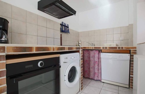 Romegoux House | Holiday Home 'Le Domaine Des 3 Îles' with Private Terrace, Private Garden and Wi-Fi