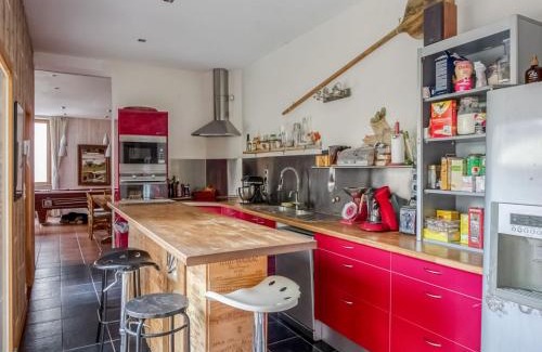 Saint-Servan House | Holiday Home Le Patio by Interhome