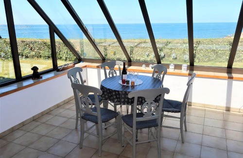 Plouescat House | Holiday Home Les Romarins - PLC204