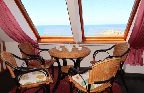 Plouescat House | Holiday Home Les Romarins - PLC204