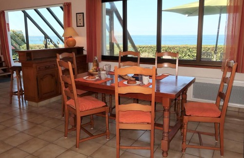 Plouescat House | Holiday Home Les Romarins - PLC204