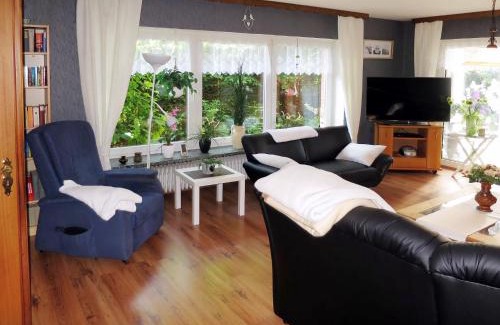 Osteel House | Holiday Home Lilly by Interhome